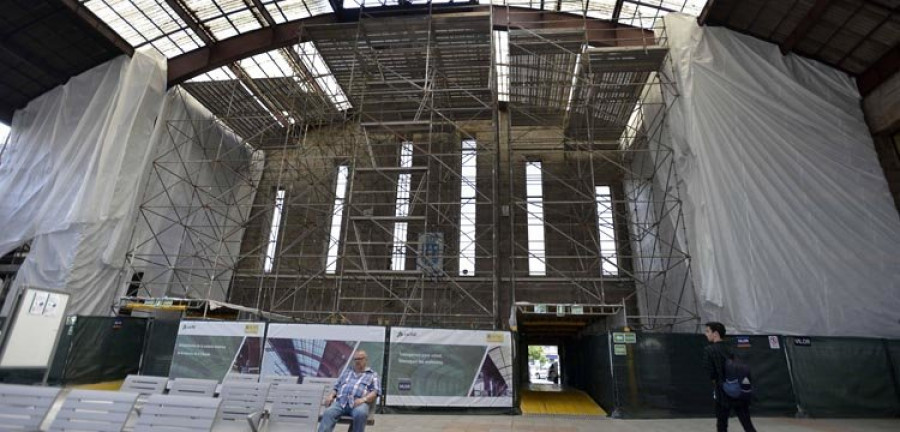 Reportaje | Un año de restauración para los raíles que recorren el cielo