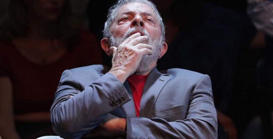 Lula define una estrategia política ante su probable ingreso en prisión