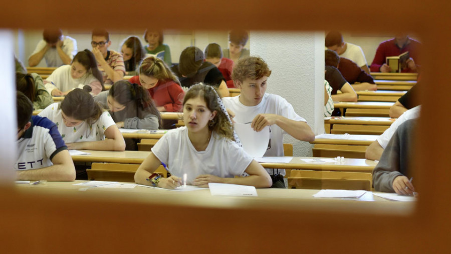 El doble grado de Biología y Química es el que más nota exige, un 11,014