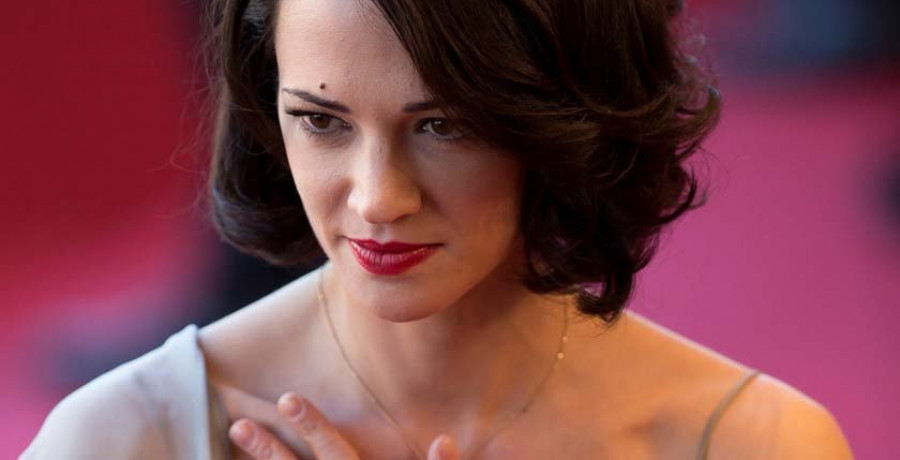 La actriz Asia Argento, pionera del movimiento “Me Too”, pagó a un menor que la había acusado de abuso sexual