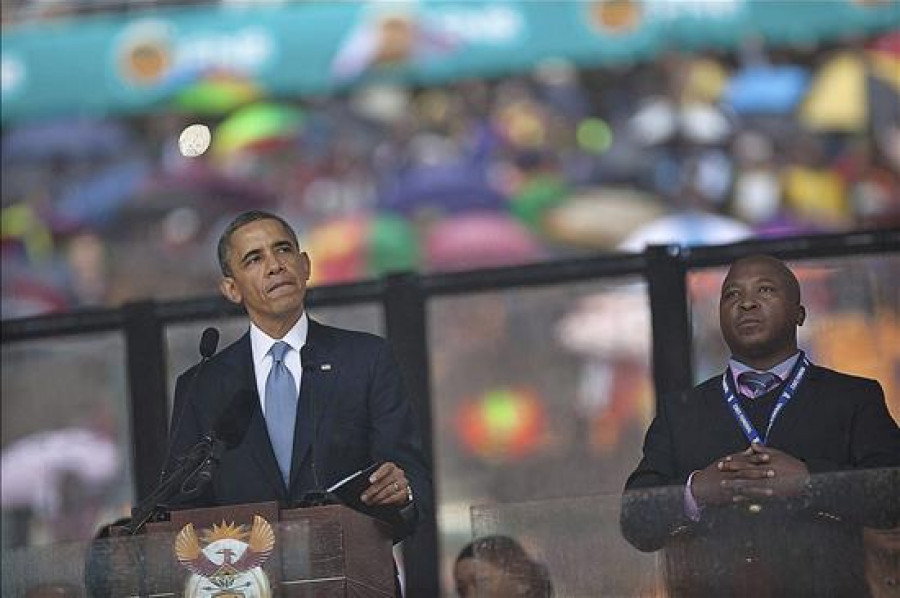 Ingresan en un hospital psiquiátrico al intérprete del funeral de Mandela