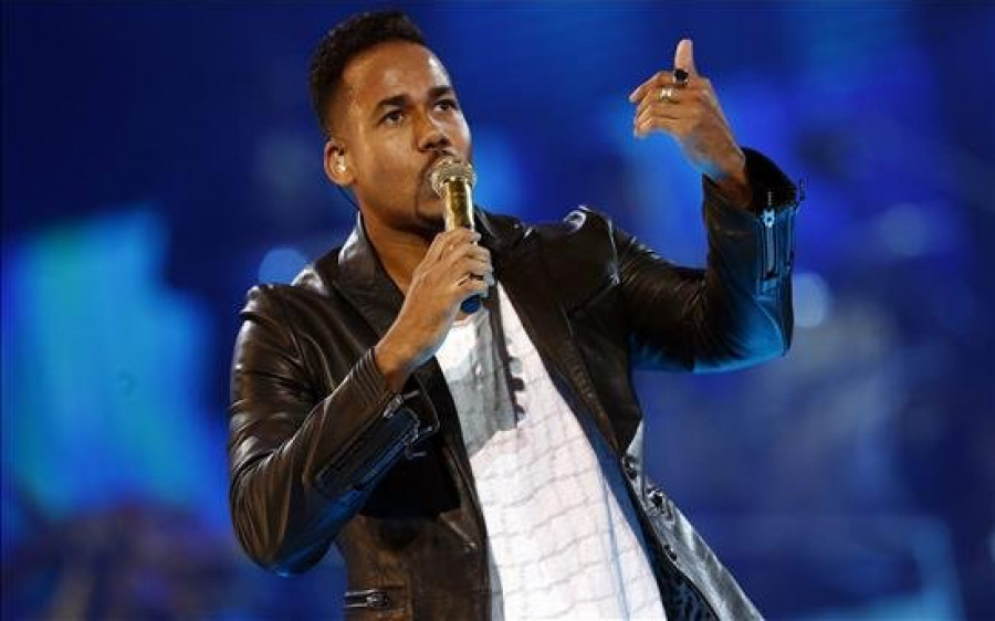 Romeo Santos y Enrique Iglesias, los latinos favoritos a los Billboard 2015