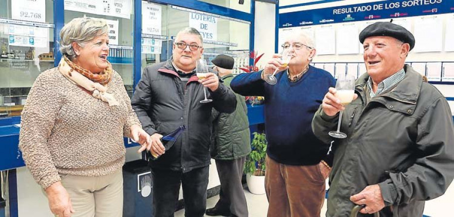 Carballo y Coristanco fueron agraciados con tres décimos 
del Segundo premio