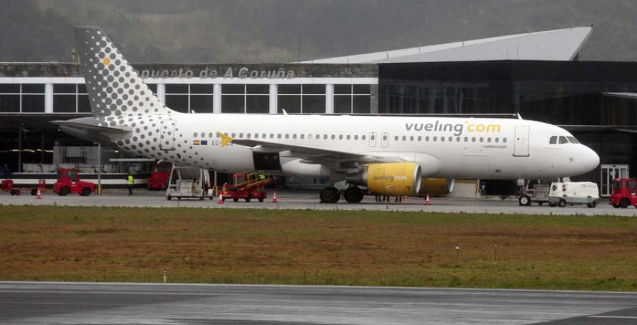 Vueling anuncia que retoma la conexión entre Bilbao y A Coruña y volará dos veces a la semana a Málaga