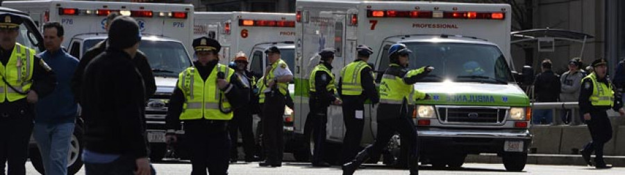 Dos explosiones dejan tres muertos y más de 140 heridos en la maratón de Boston