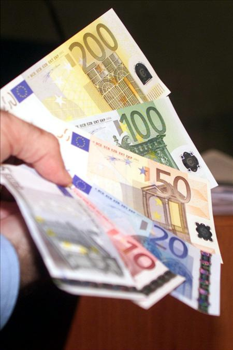 El Consello da Competencia pide adaptar la legislación de la UE sobre la morosidad en los pagos