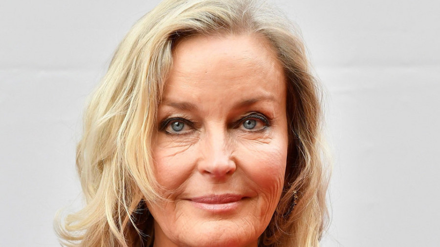 Bo Derek descubre su estrella en el paseo de la Fama de Almería