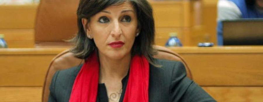 Yolanda Díaz cree que cobra menos  de 1.900 euros al mes, “el resto se  lo doy al partido”