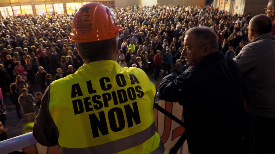 Alcoa registra pérdidas por la venta de sus plantas en A Coruña y Avilés