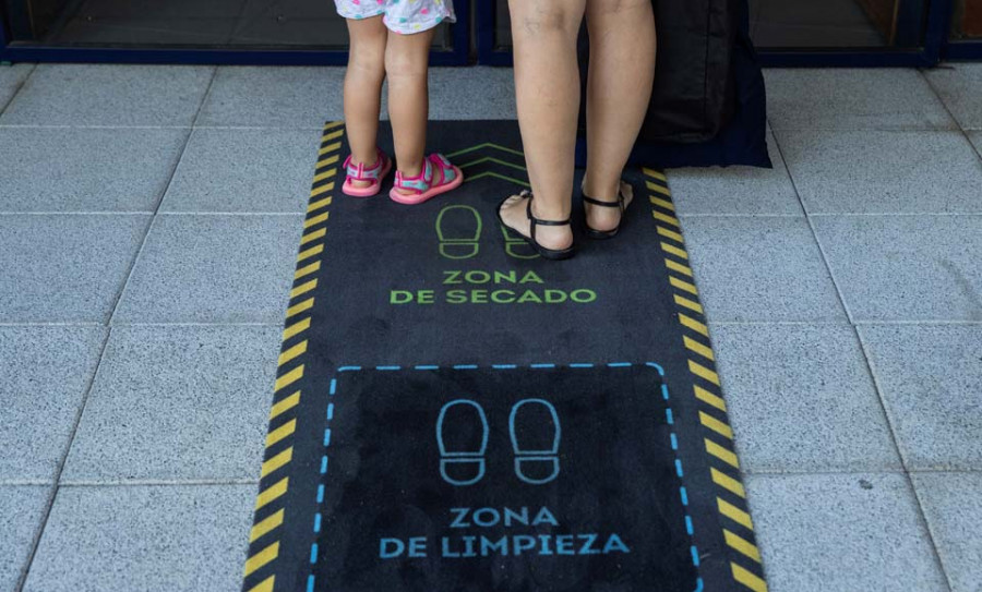 Veintidós positivos por covid en el colegio Isidro Parga Pondal de Oleiros