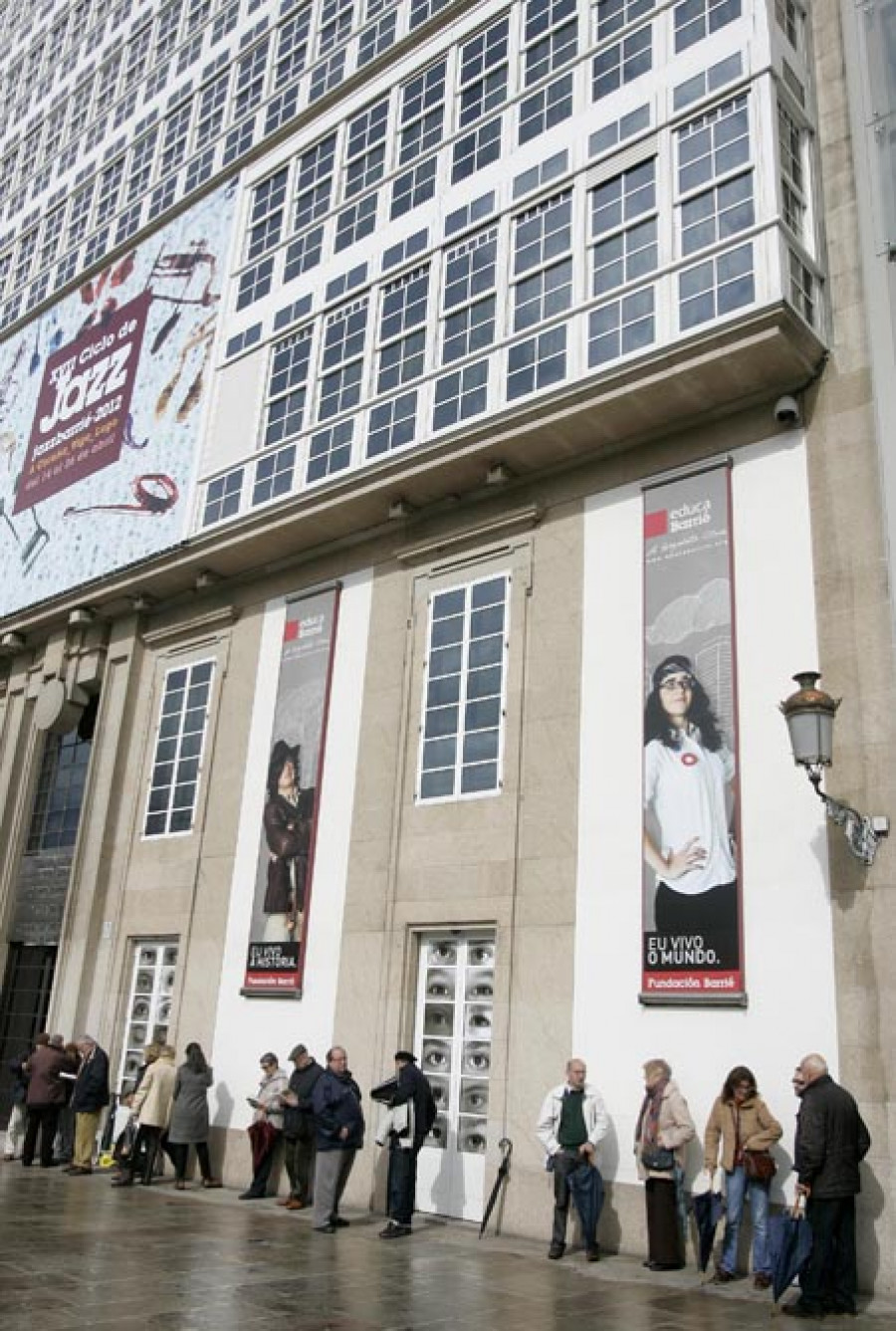 Una exposición muestra en A Coruña cómo ajustar la arquitectura a la sociedad