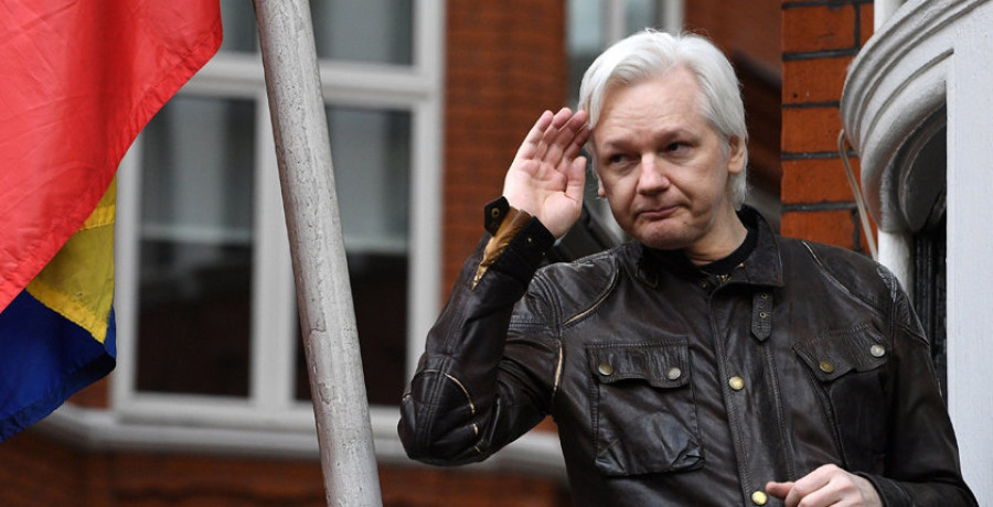 Assange, condenado a 50 semanas de cárcel por violar libertad condicional