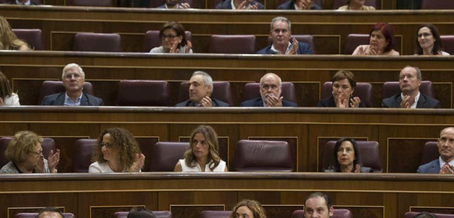 Varios socialistas andaluces alzan la voz contra Sánchez en el Congreso