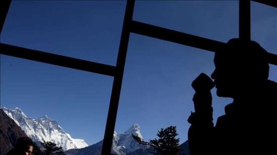 El Everest se desplazó 40 centímetros en 10 años, según geólogos chinos