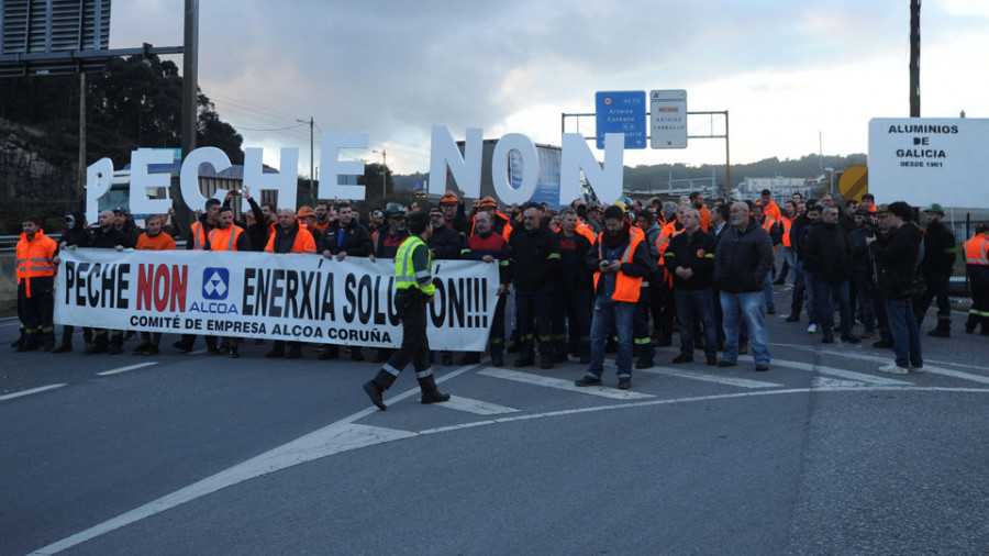 Alcoa, en la reunión Feijóo-Ferreiro, el día en que se sienta con sindicatos