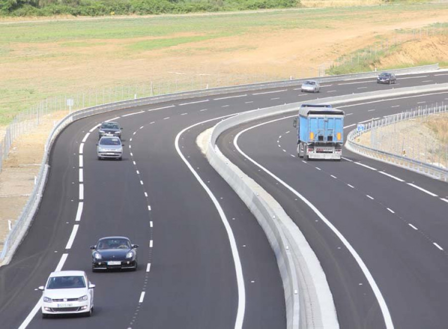 Si viajas a Madrid: Restricciones en los viaductos de la A-6 en Pedrafita