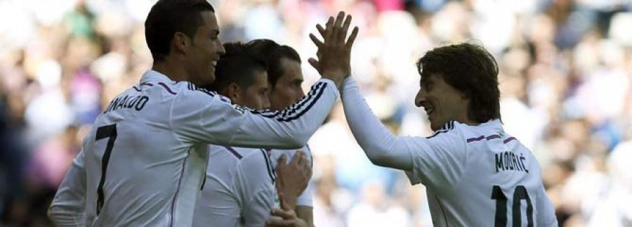 El Real Madrid vapulea al Granada con cinco goles de Cristiano Ronaldo