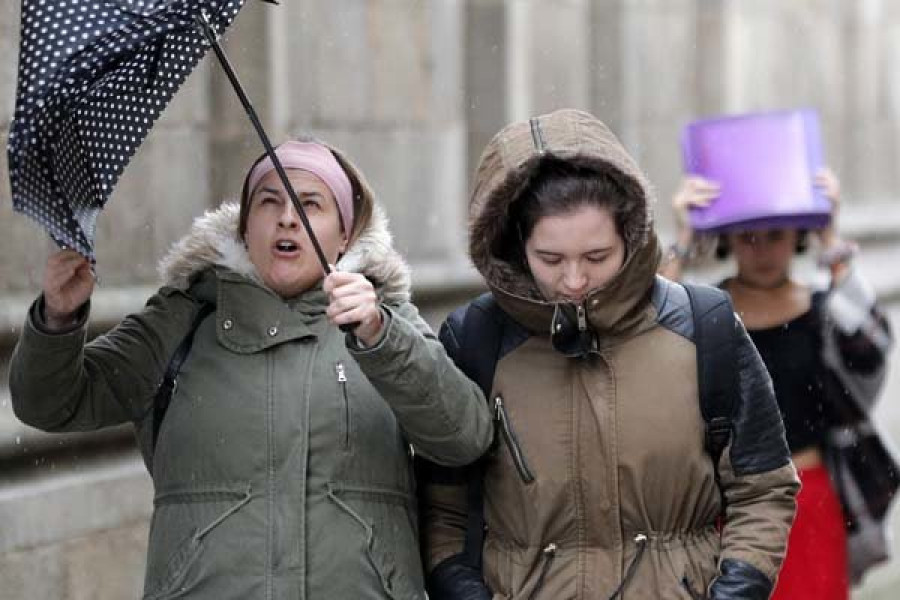 Galicia activa hoy la alerta naranja por viento con la llegada de la borrasca “Ana”