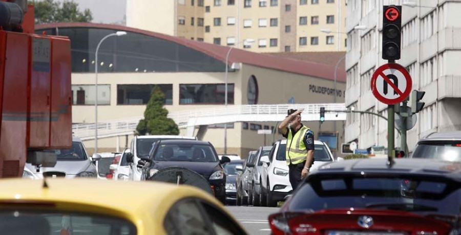 Los atascos por las obras amenazan con colapsar la ronda de Outeiro