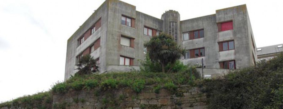 El edificio de Sanidad de Defensa se demolerá dentro del plan de murallas