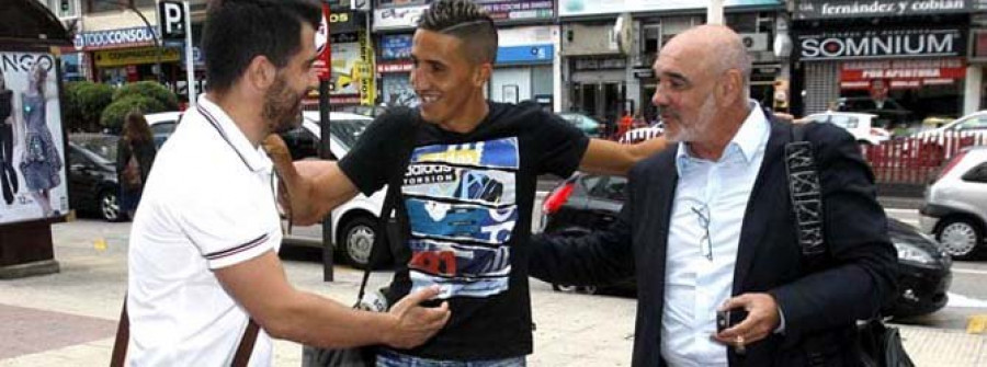 Fayçal Fajr completará esta mañana su incorporación
