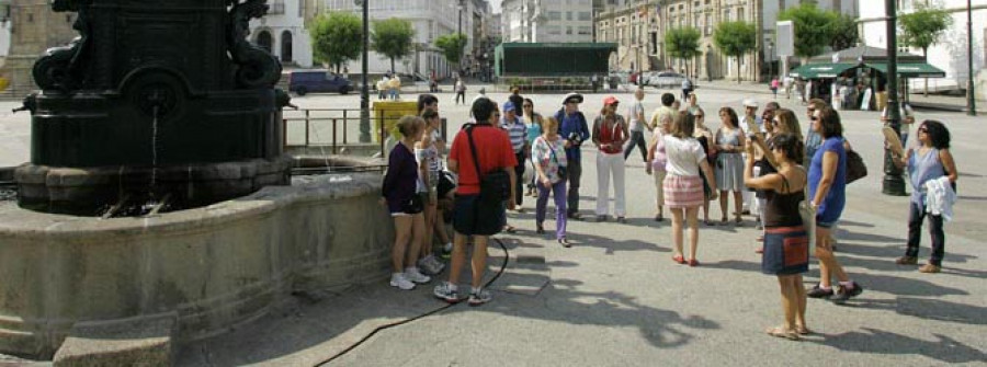 BETANZOS-La ciudad recibió en julio un 82,5% más de turistas que en el mismo mes de 2012