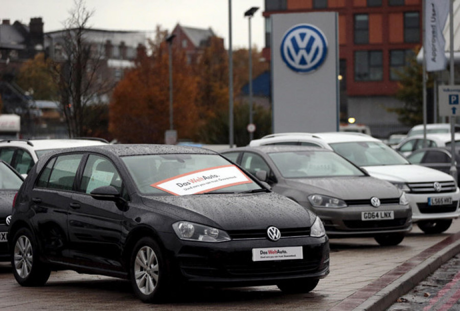 Las ventas de coches se desploman un 64% en marzo en Galicia