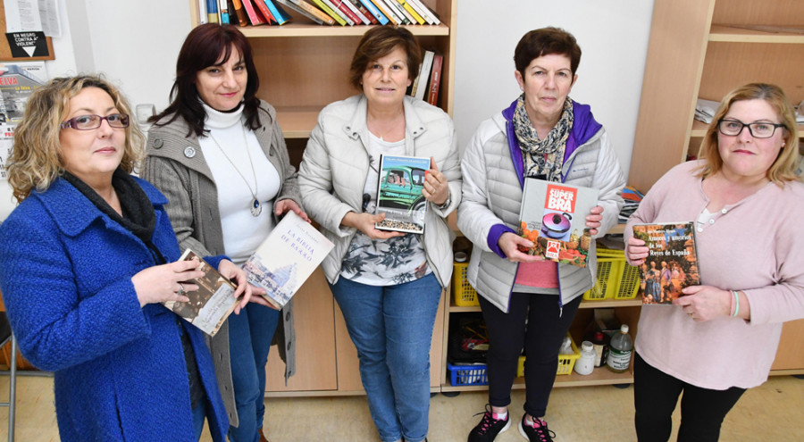 Cambre fomenta la lectura en el rural con sus “bibliotecas” parroquiales