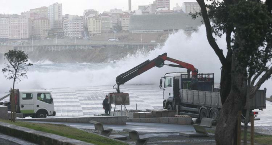 Una nueva alerta naranja obliga a interrumpir la reparación de los daños en las Esclavas