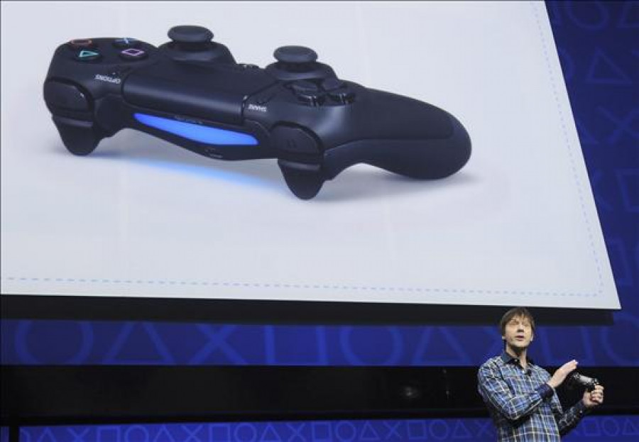 Sony presenta PlayStation 4, en la nube y compatible con otros dispositivos