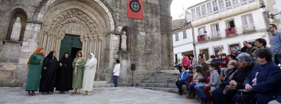 Las procesiones de Semana Santa conviven en Betanzos con dos rutas gastronómicas