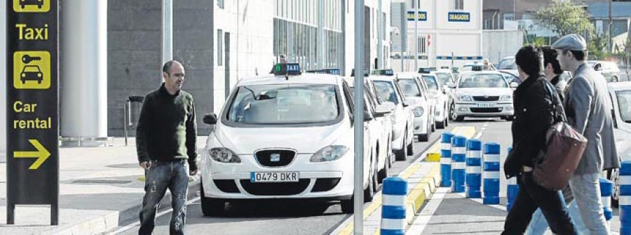 Los taxistas coruñeses apoyarán la huelga de agosto contra la nueva ley