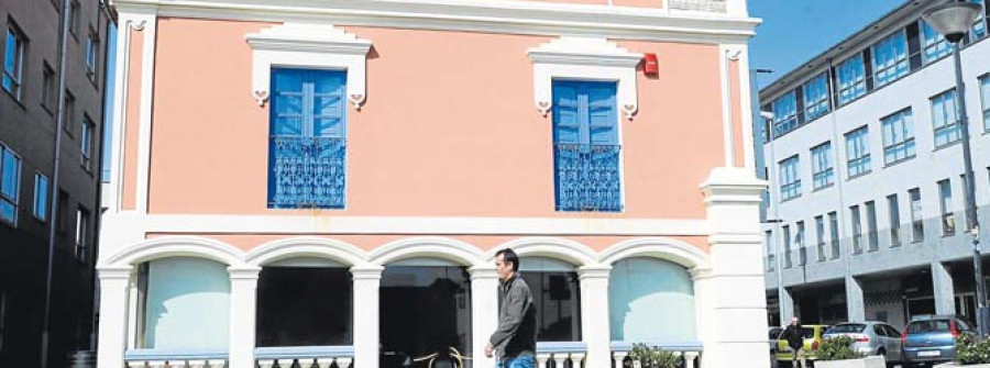 Oleiros achaca a una gestión deficiente el cierre del hostal municipal de Mera