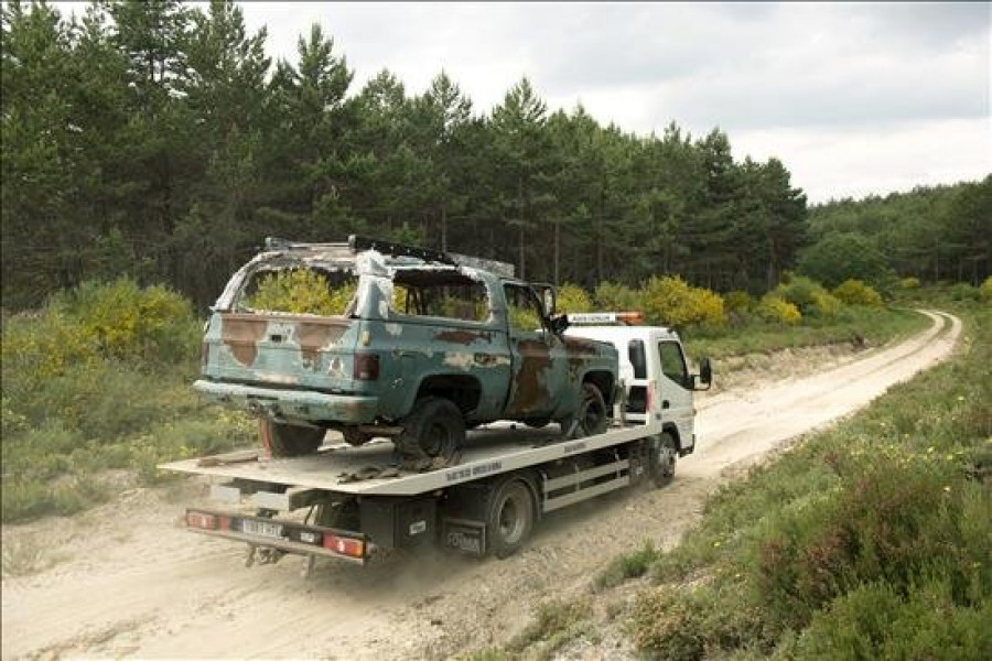 Hallan restos humanos cerca del coche calcinado del holandés desaparecido en Ourense