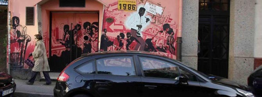 El pub Soweto dice adiós a más de un cuarto de siglo de movida nocturna