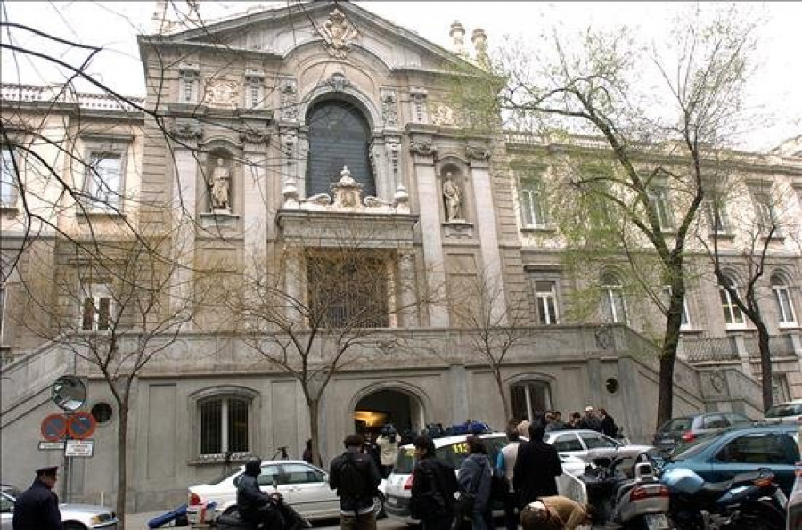 Prisión para un abogado por quedarse 100.000 euros de una familia