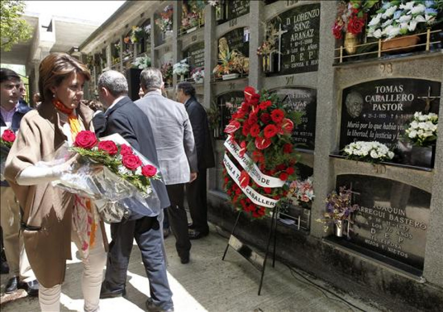 Bildu asiste por primera vez al homenaje de Caballero, asesinado por ETA