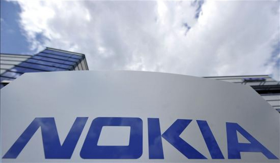 Moody's rebaja la calificación de Nokia a bono basura con perspectiva negativa