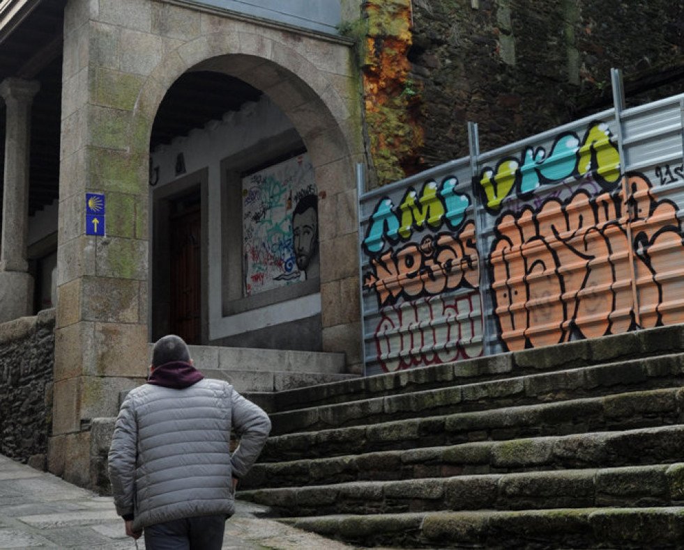 Betanzos contrata los trabajos para estabilizar la Casa Gótica y el proyecto de reconstrucción