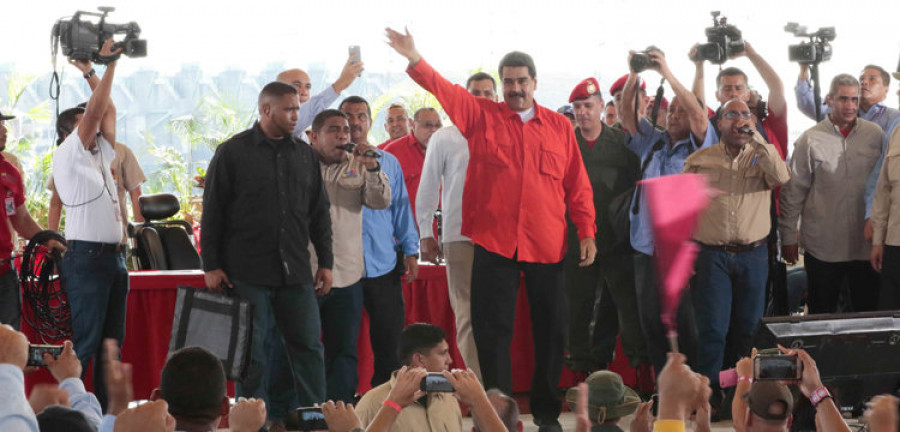 Maduro ordena a los funcionarios que voten en las elecciones constituyentes