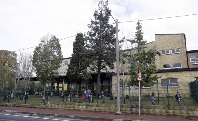 Un verano sin actividad en Mondego: ni Xunta, ni Concello de Sada inician las reformas