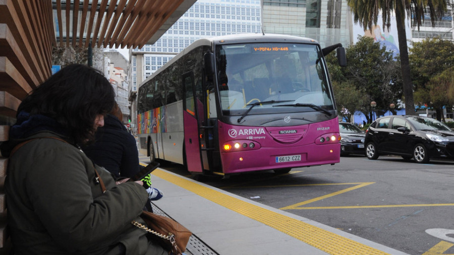 La Xunta activa una aplicación que permitirá seguir en tiempo real las líneas del bus metropolitano