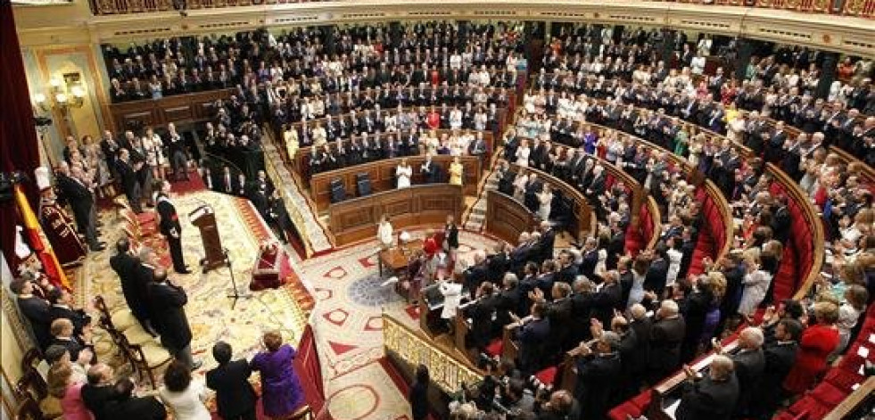 Diputados y senadores recibirán una indemnización de casi 9.000 euros al disolverse las Cortes