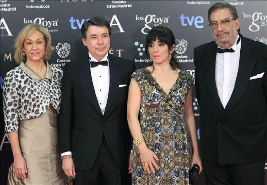 González apoya la industria del cine español, como factor de riqueza del país