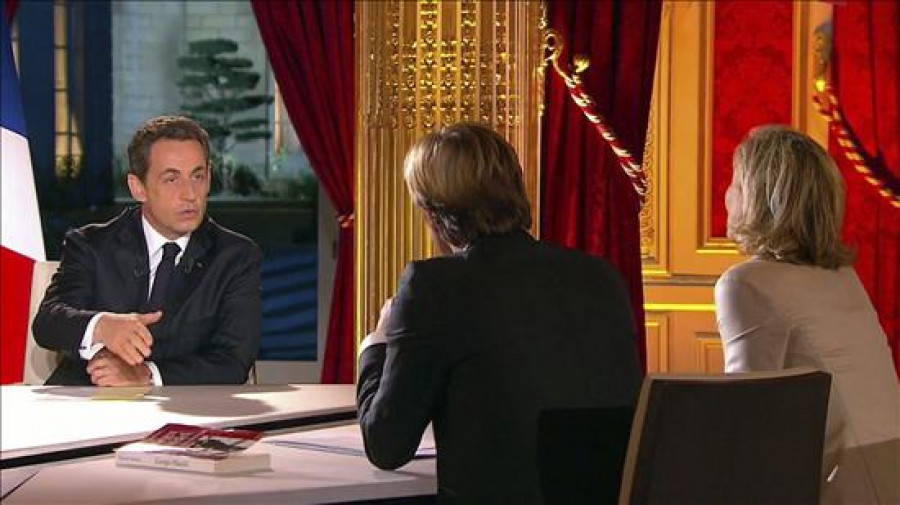 Sarkozy asegura que Europa ya no está "al borde del precipicio"