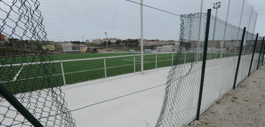 Un campo de fútbol que saca los colores