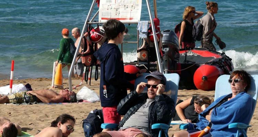 España registra otro récord 
al recibir casi 82 millones 
de turistas el año pasado
