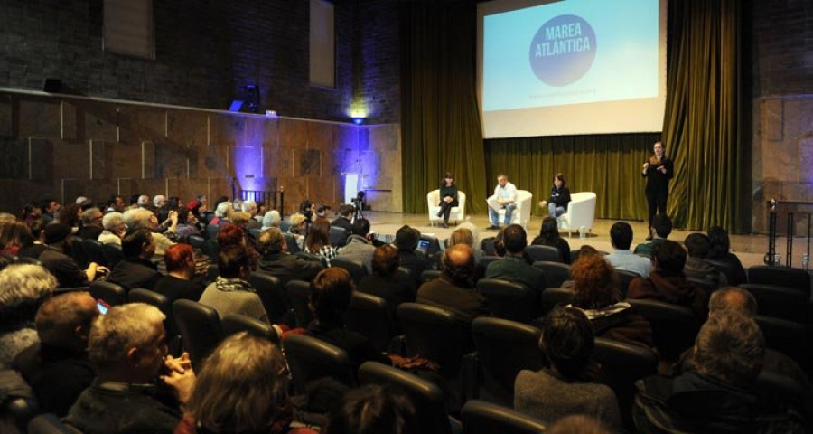 Menos de 150 personas deciden 
el nuevo rumbo de 
la Marea Atlántica 
tras su congreso