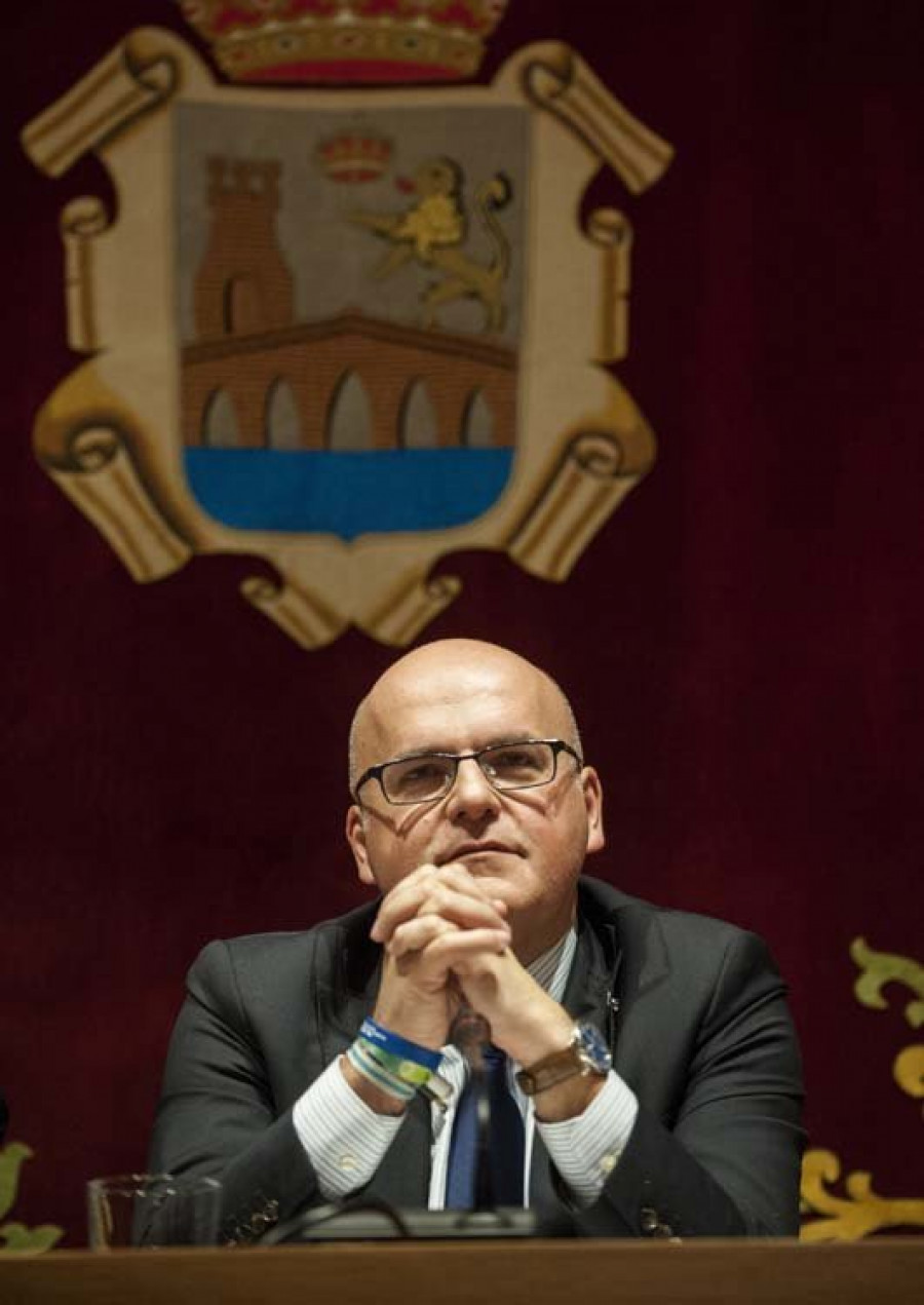 Baltar retiene la Diputación de Ourense