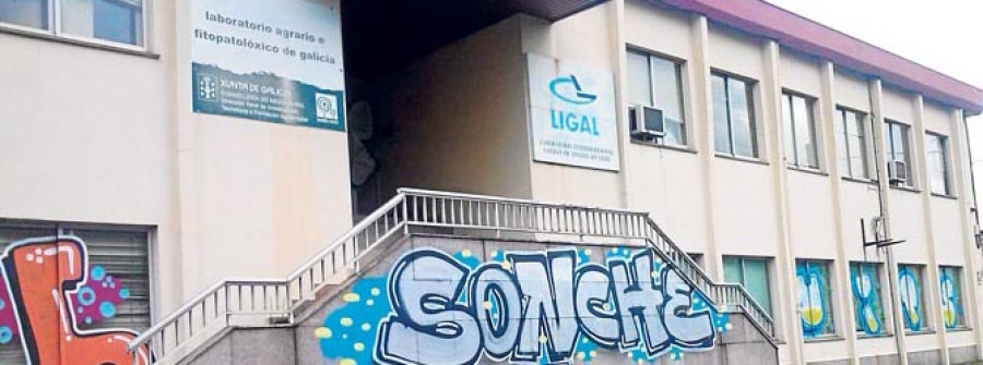 BERGONDO-Las pintadas se adueñan del edificio que el Consorcio quiere como su sede